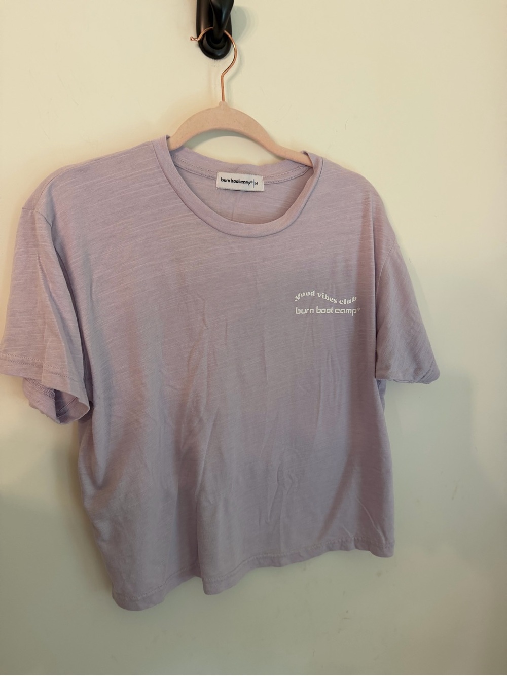 Burn Boot Camp Lilac 'Good Vibes Club' Tee size M